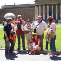 Cesar visitando los Museos Vaticanos visita guiada en los Museos Vaticanos