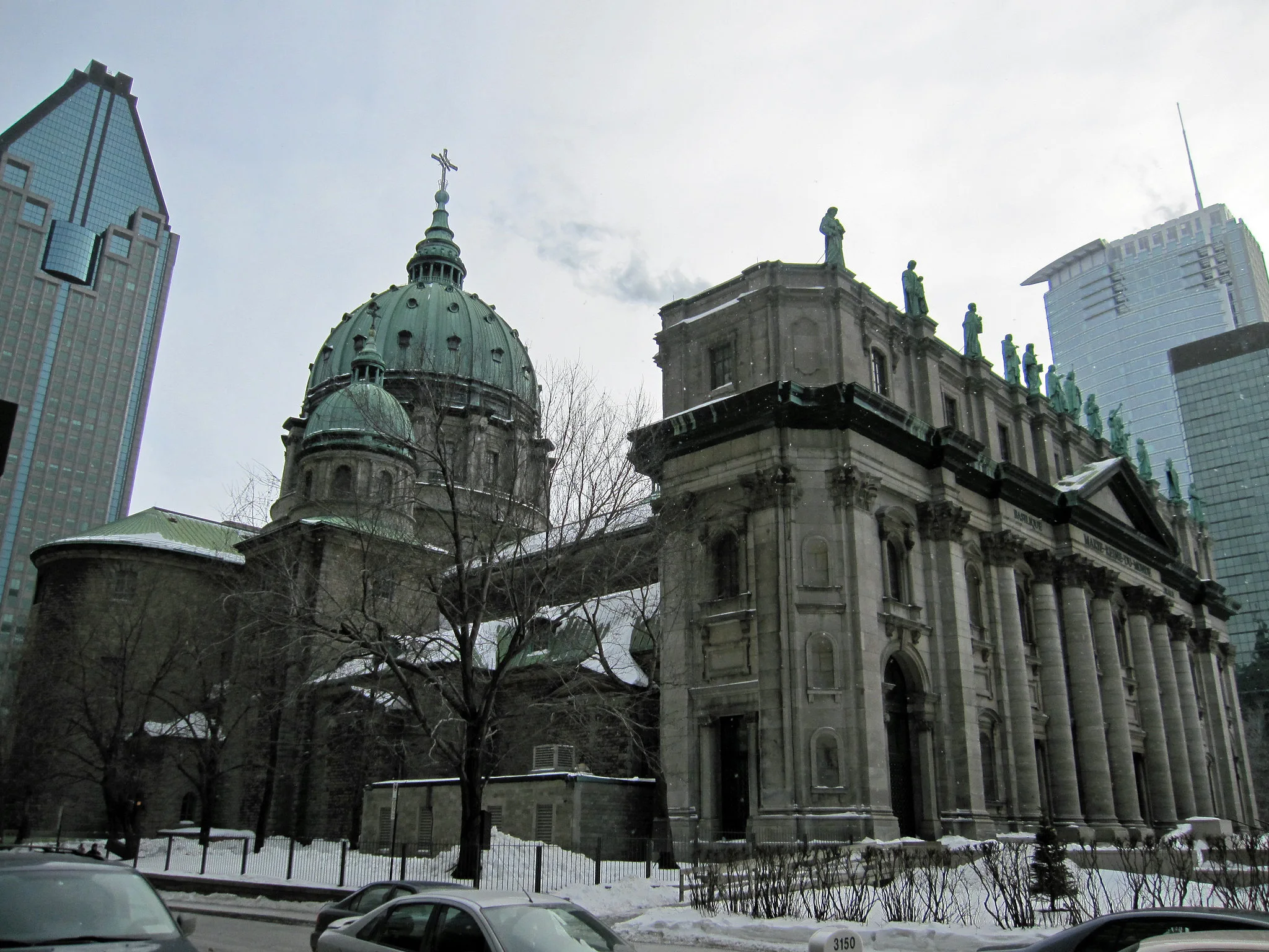 iglesia santa maria reina del mundo en montreal