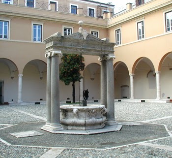 Claustro de San Pietro in Vincoli actual facultad ingenieria de Roma