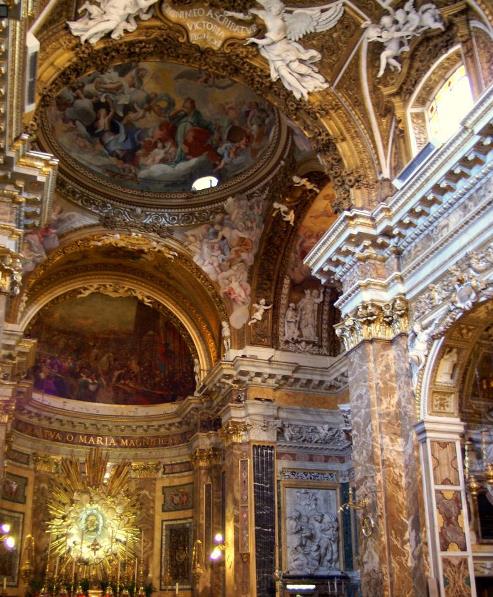 Inerior de la Iglesia de Santa Maria della Vittoria en Roma