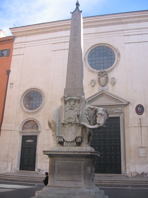 Plaza Santa Maria Sopra Minerva