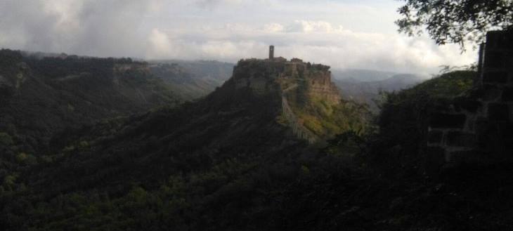 Civita Bagnoregio Itinerarios etruscos cerca de Roma