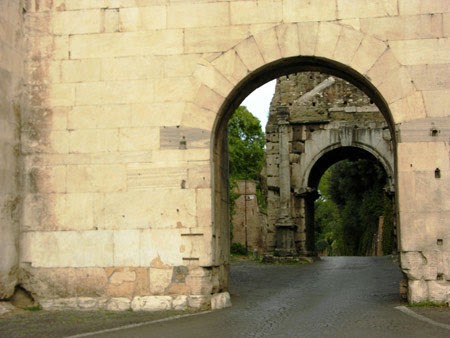 Puerta San Sebastian Roma