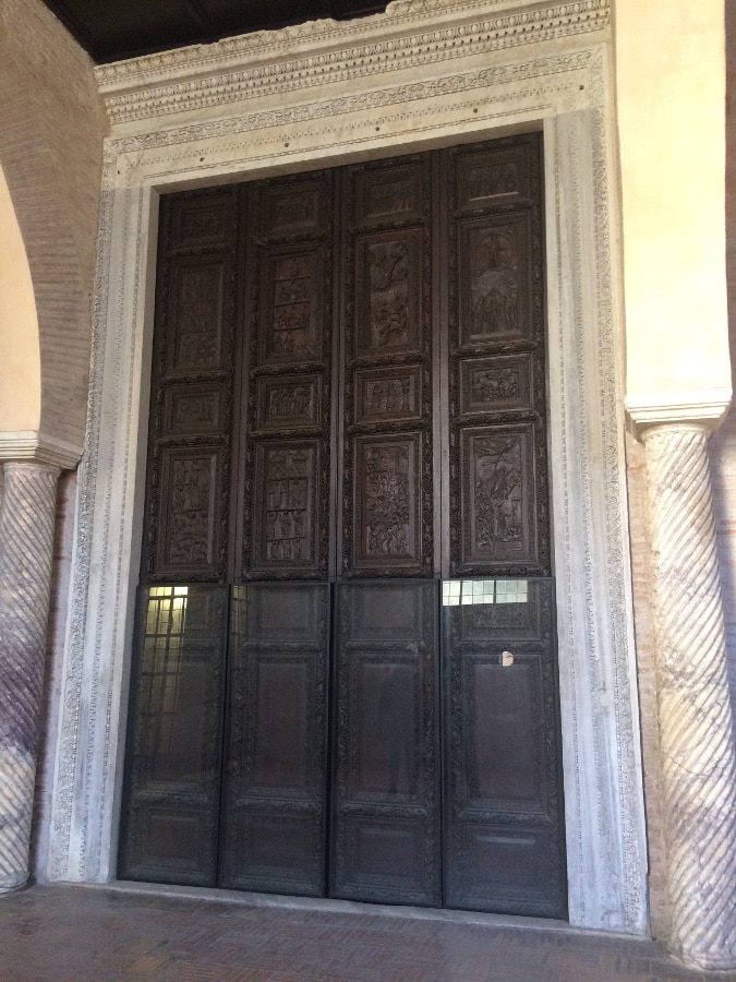 puerta santa sabina aventino