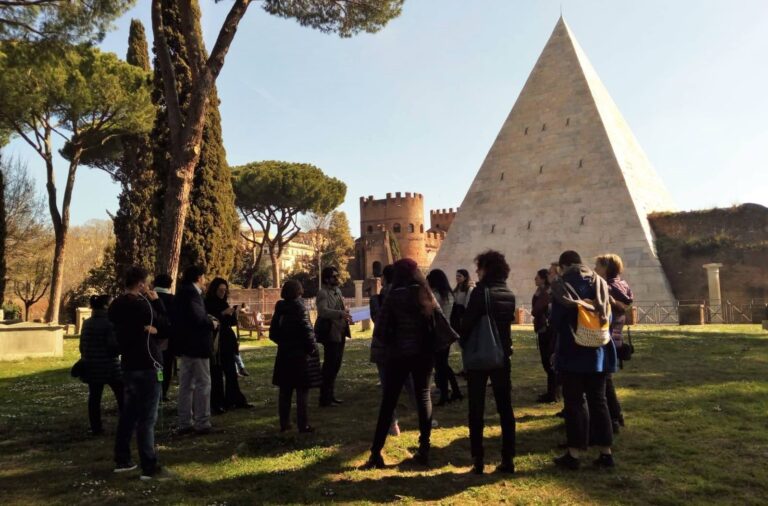 cementerio acatolico piramide cestia roma