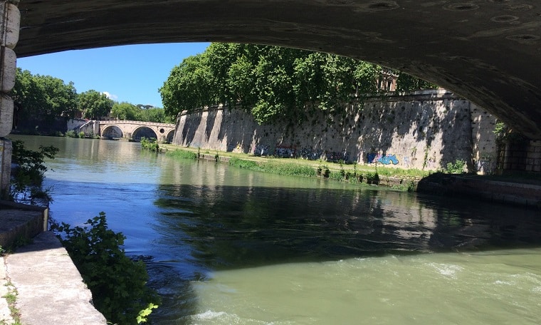 rio tiber isla tiberina