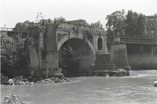 foto ponte rotto sobre el Tiber