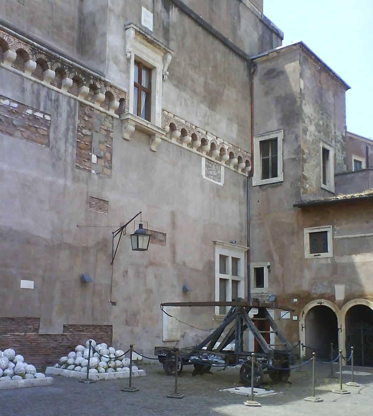 patio castillo sant angelo