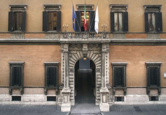 portal carboniani palacio sciarra colonna