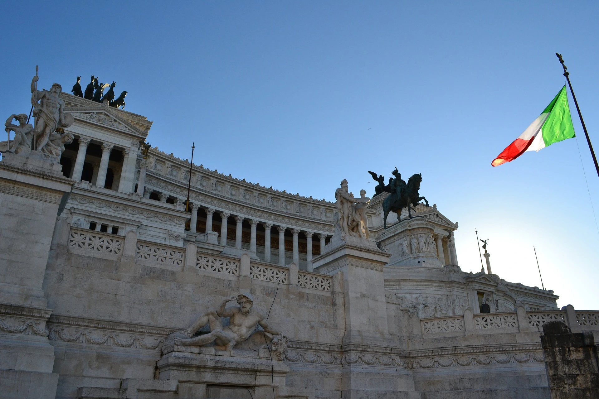 Altar de la Patria y Roma capital de Italia