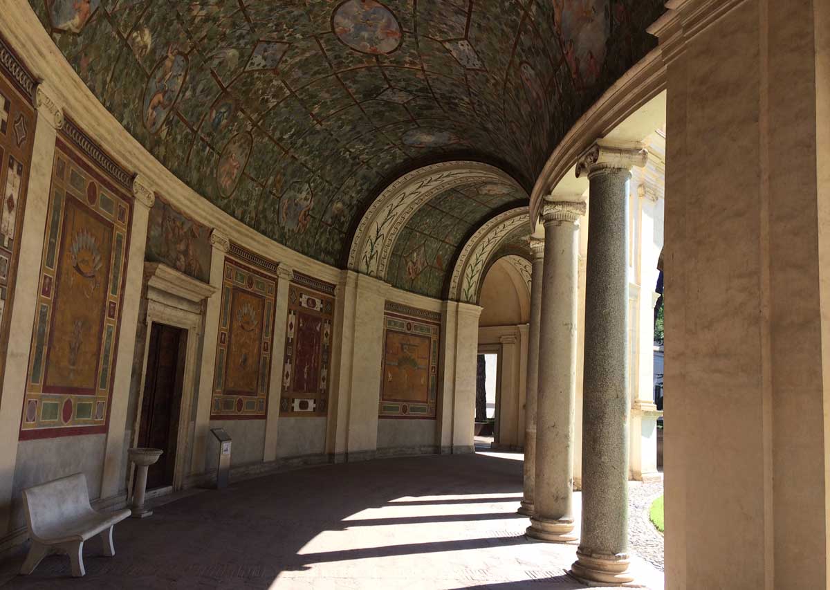 entrada museo etrusco