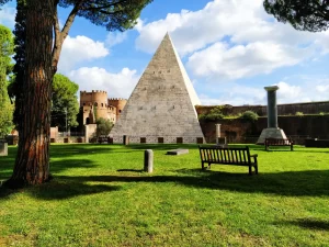 piramide cestia