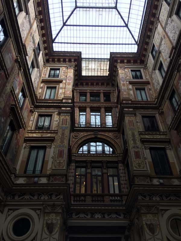 interior galleria sciarra