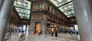 galleria alberto sordi interior tiendas