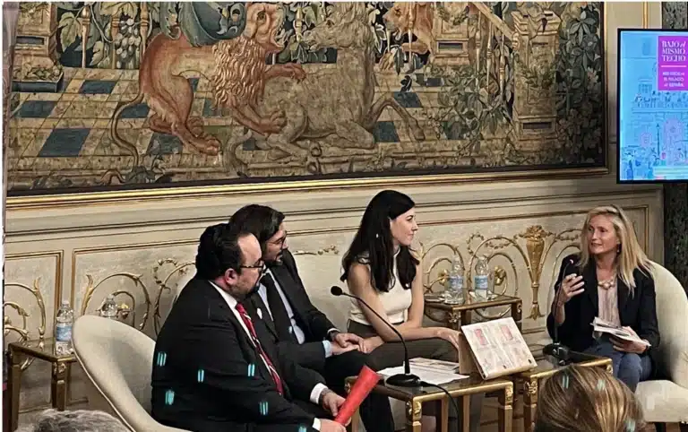 presentacion del libro 400 años del Palacio de España en Roma