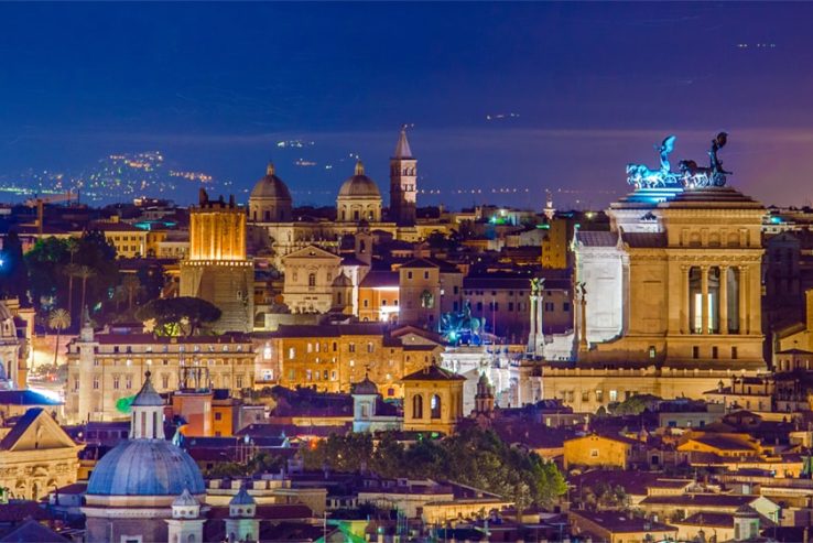 vistas de Roma de noche desde el Gianicolo