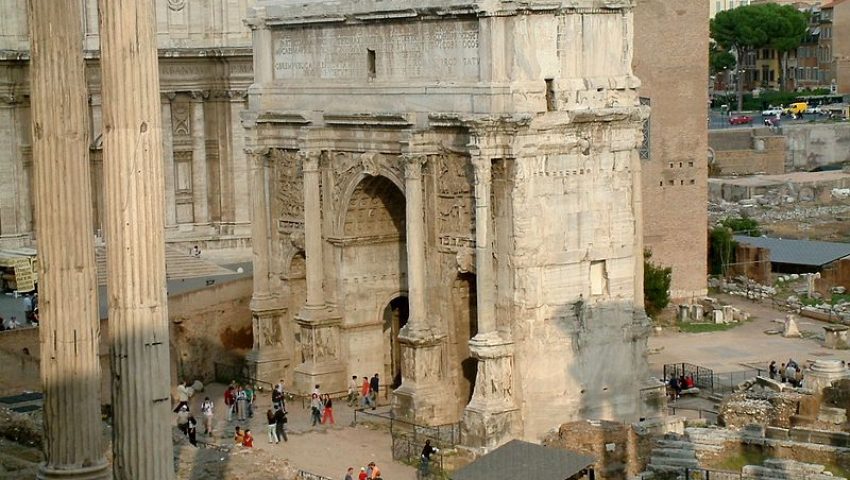 Umbilicus urbis en el centro del foro roman