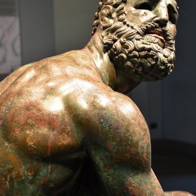 Estatua del boxeador en Palazzo Massimo alle Terme, Roma con tu Guía En Roma