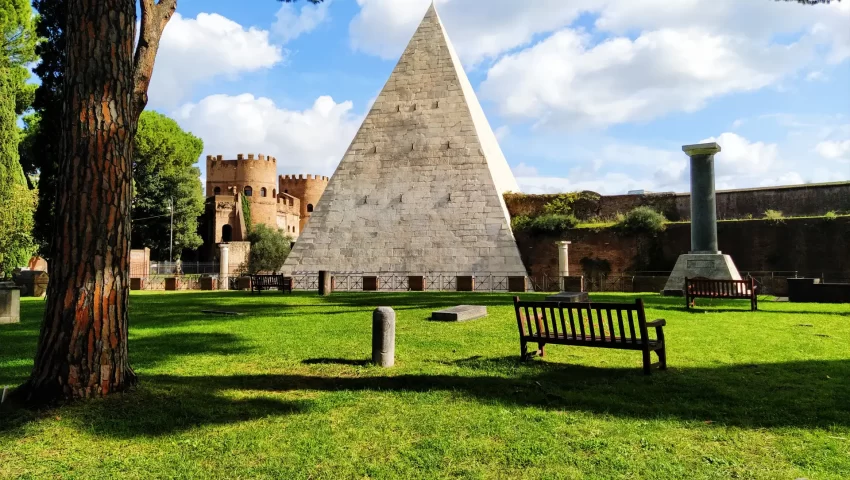 piramide cestia
