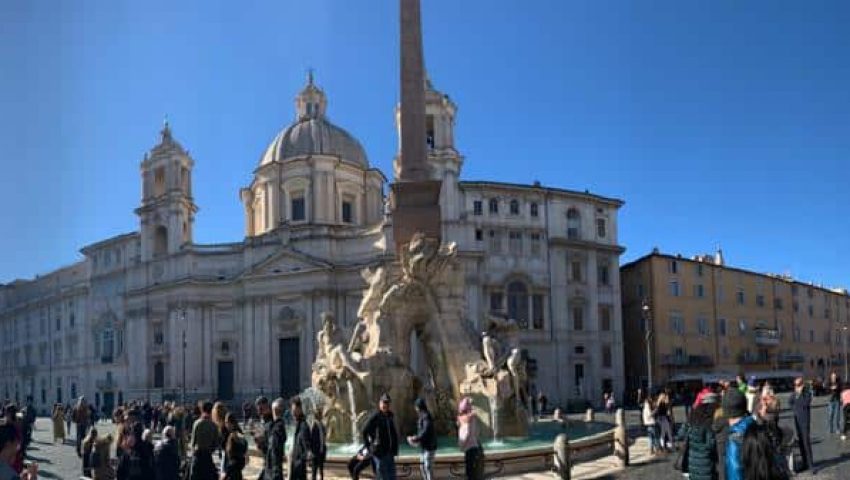 plaza navona palacio pamphilj