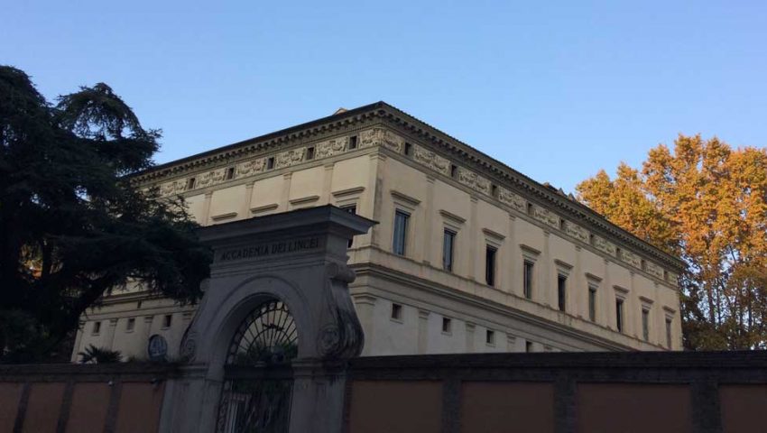 via della lungara villa farnesina