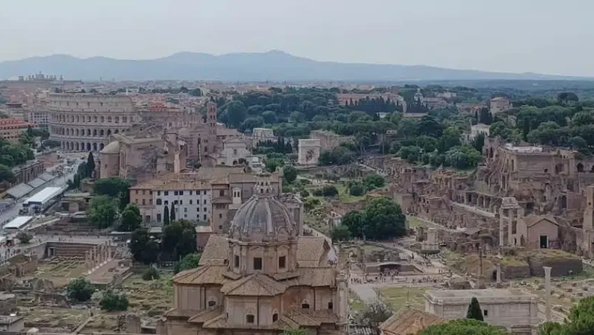 visitas foros y Coliseo desde el altar de la patria